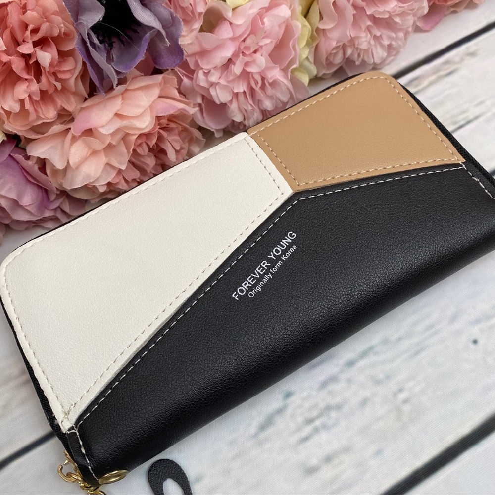 Vegan Leather Geometric Clutch Wallet Checkbook - Picture 4 of 12
